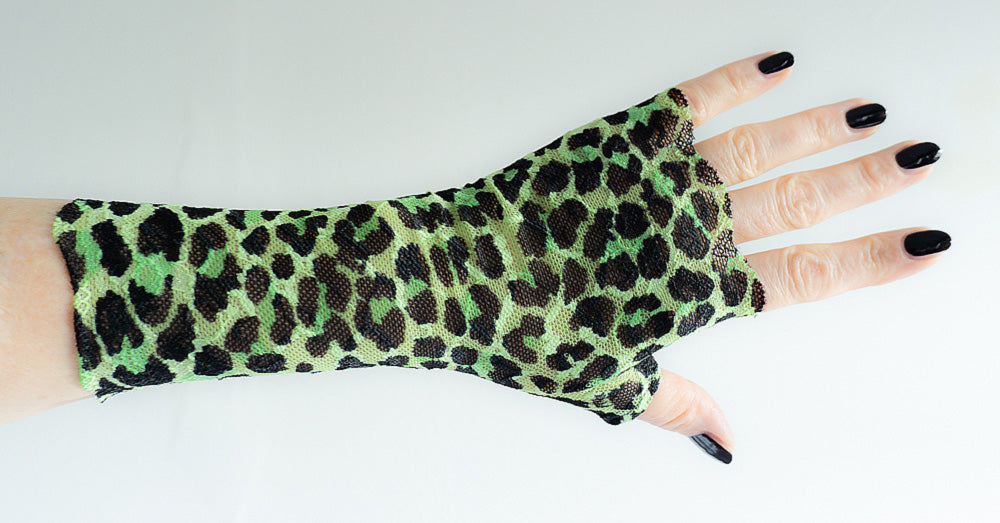 sexy lolita wrist warmers black/pink & bow
