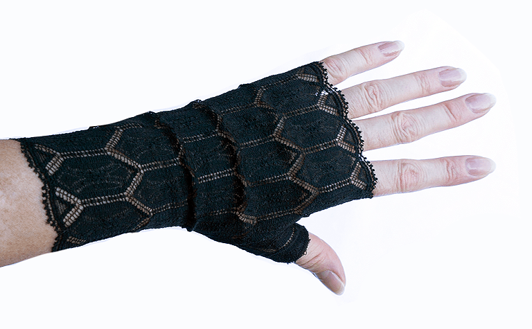 sexy lolita wrist warmers black/pink & bow