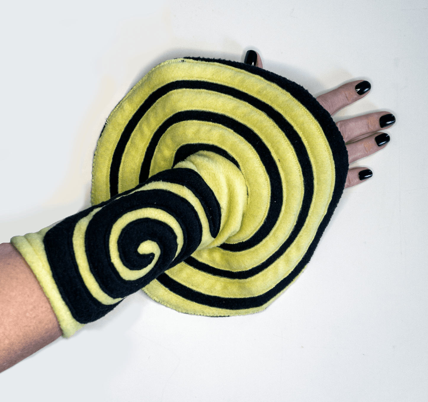 Fleece Armstulpen Spiral Sonambur mit steifem Röckchen verschiedene Farben alle Größen frei wählbar