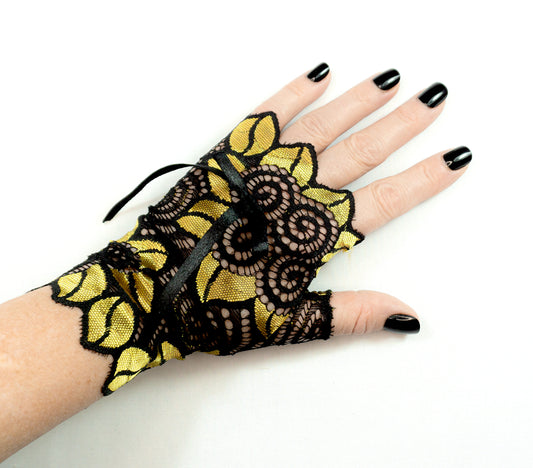 sexy lolita wrist warmers black/pink & bow