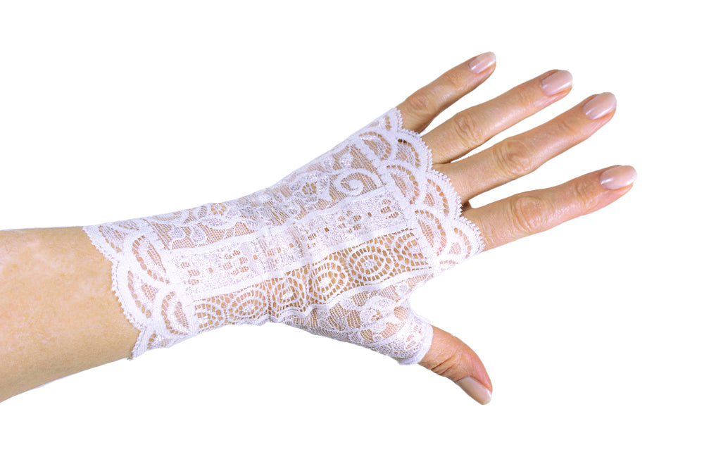 handschuhe fingerlos weiß mit Streifen und Ornamenten Design aus fester, stabiler Spitze deutsche Produktion. Für Hochzeiten, Vintage, festliche Anlässe