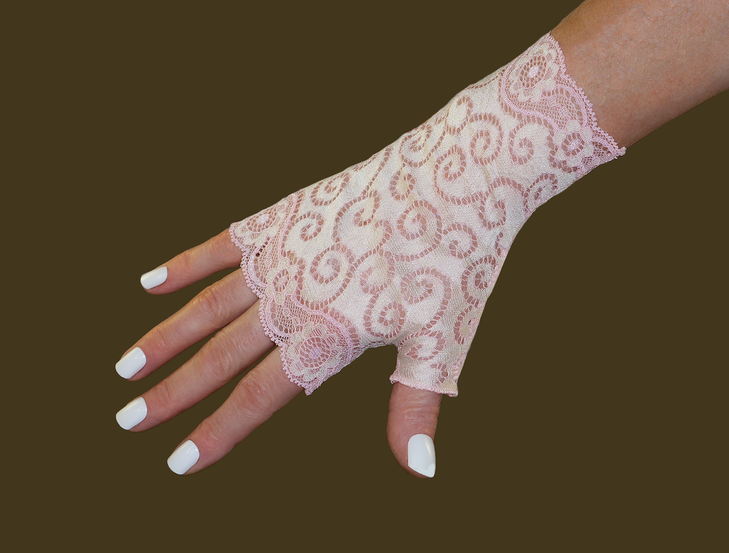 Wrist warmers gloves fingerless white silver with bow made of lace for the wedding