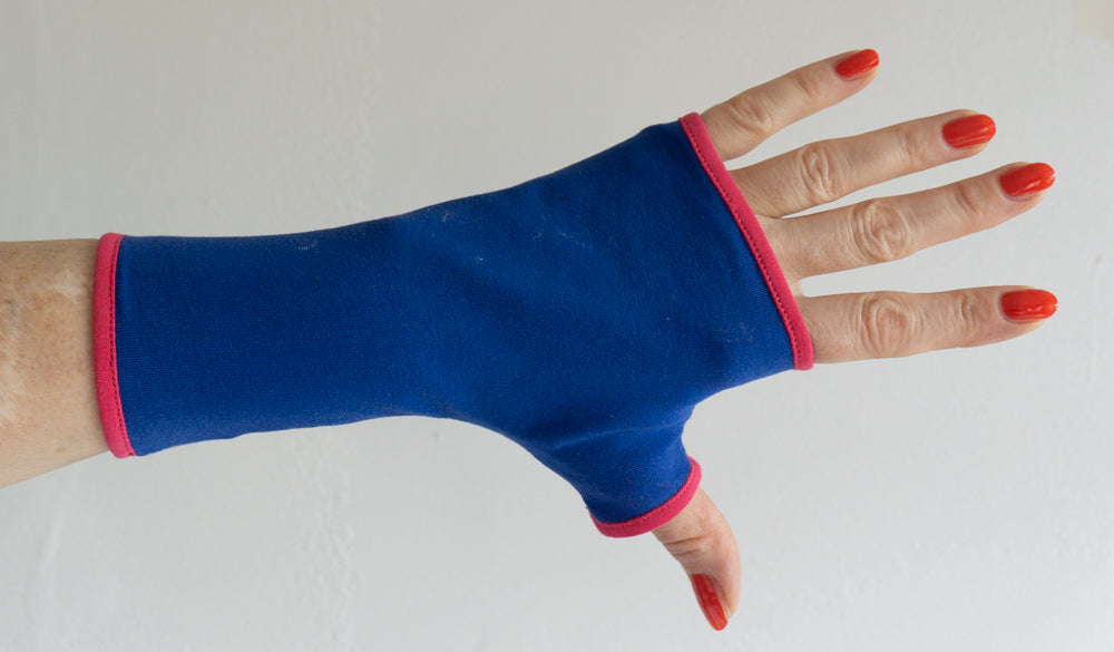 Pulswärmer | Handschuhe fingerlos aus Baumwoll-Jersey in royal blau mit Futter & Paspel