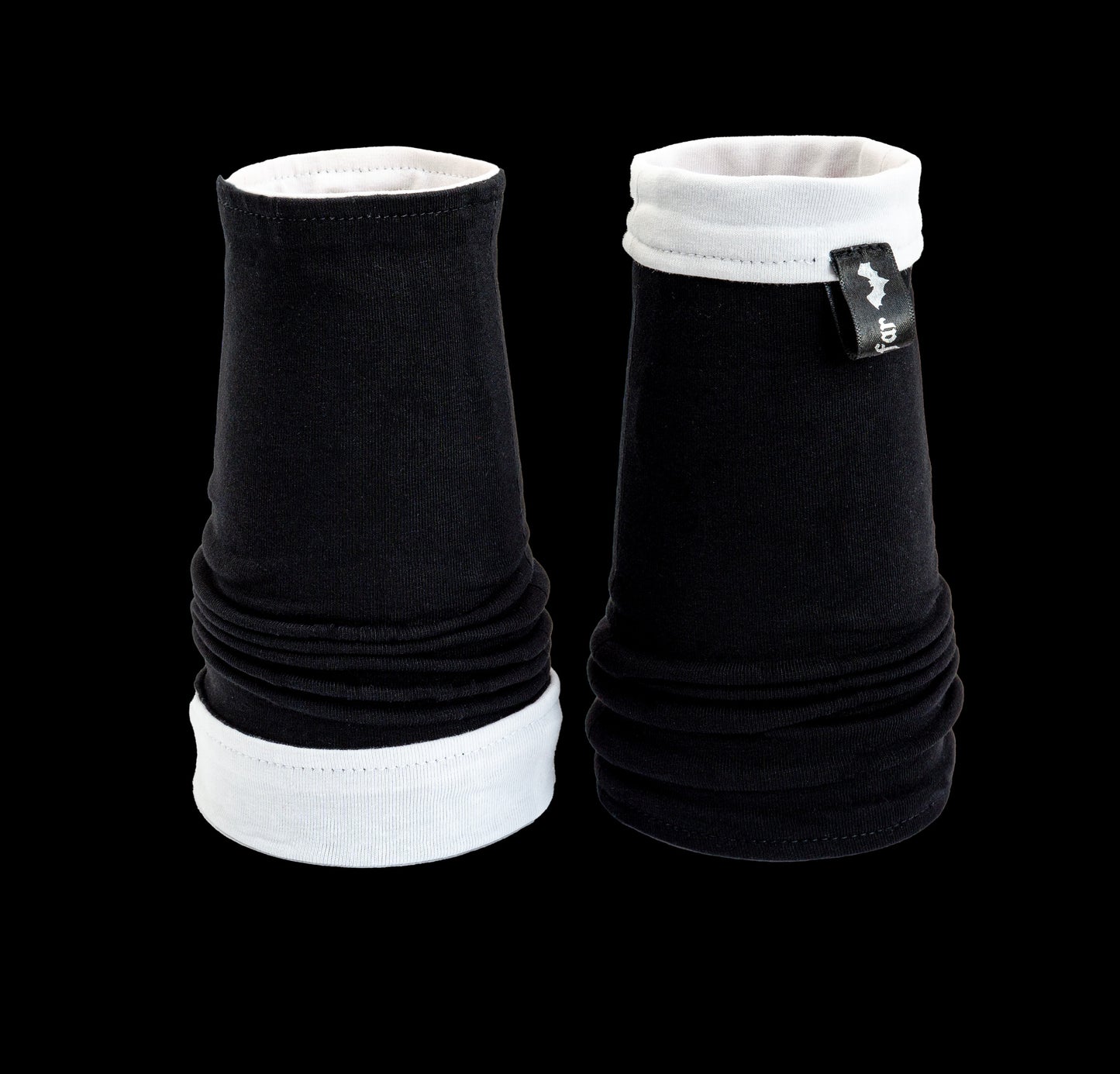 gothic lolita arm warmers | panne velvet & lots of lace | black pink | with belt and skirt