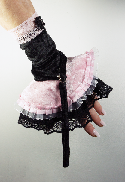 gothic lolita arm warmers | panne velvet &amp; lots of lace | black pink | with belt and skirt