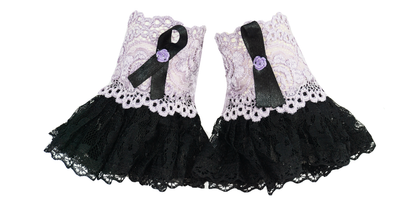 sweet lolita Manschetten | kleine Stulpen flieder schwarz aus Spitze mit Satin Rose