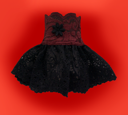 gothic Manschetten kleine Stulpen schwarz bordeaux rot schwingendes Röckchen hochwertige Spitzen