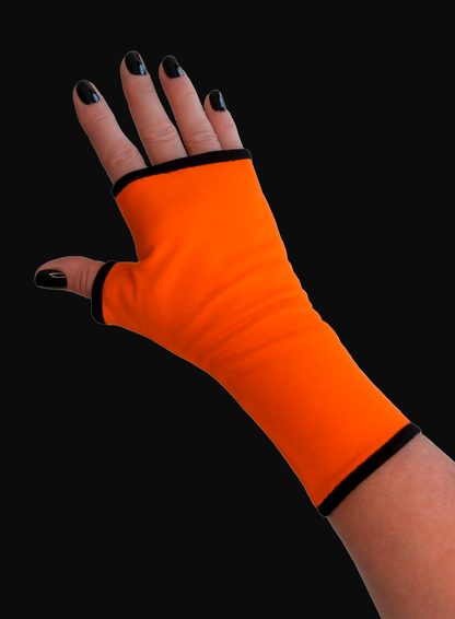 Pulswärmer | Handschuhe fingerlos aus Baumwoll-Jersey in orange mit Futter & Paspel