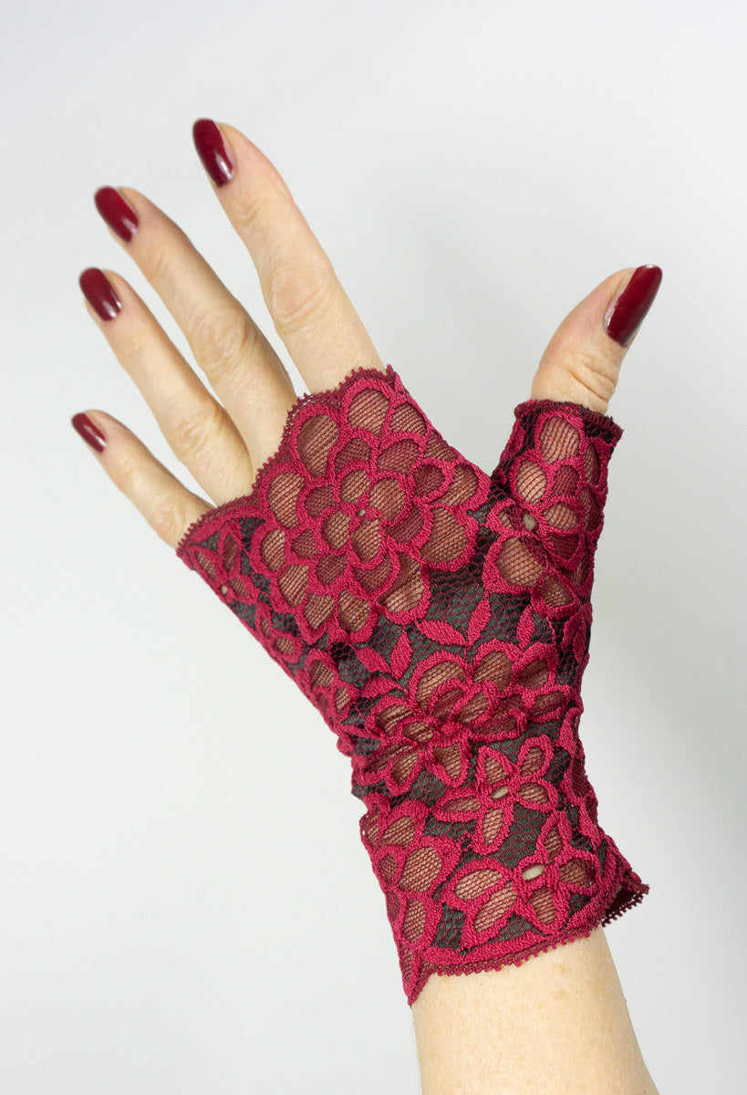 ♥  Pulswärmer Handschuhe fingerlos Spitze mit großen Dahlien Blumen magenta schwarz  ♥