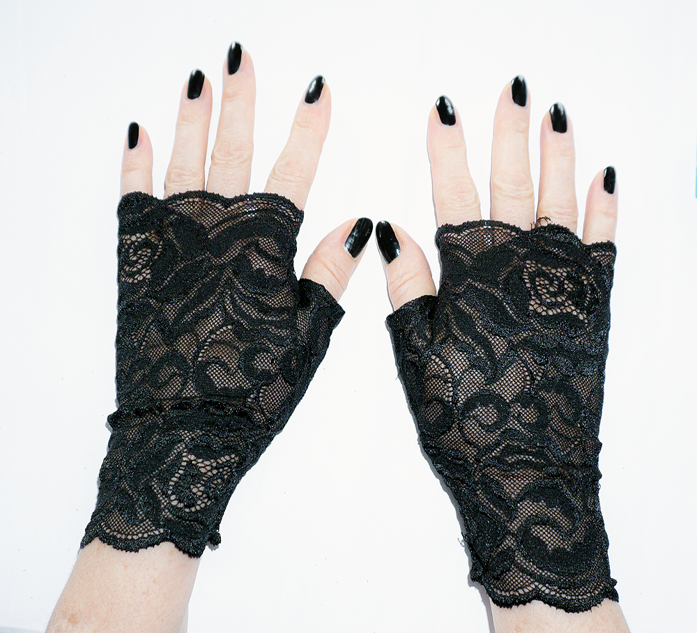 gothic Pulswärmer Handschuhe fingerlos schwarz große Rosen