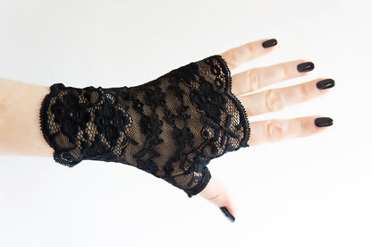 Pulswärmer Handschuhe fingerlos gothic schwarz mit Blumen