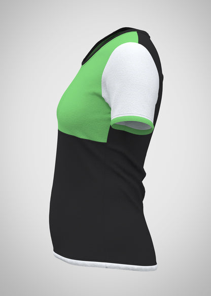 Mouska Alfar Farbblock T-Shirt mit Paspeln umrandet, Kurzarm, Rundhals, verschiedene Farbkombinationen innerhalb der colorblöcke in apfel grün schwarz weiß, hochwertig, robust, farbecht, aus Baumwoll Jersey, casual style - abgebildet hier Variation eins, Seitenansicht: Vorderteil Passe in grün, unterer Teil schwarz, Ärmel weiß und schwarz, Paspeln schwarz, Hinterteil schwarz. Größen 34 bis 46 Damen