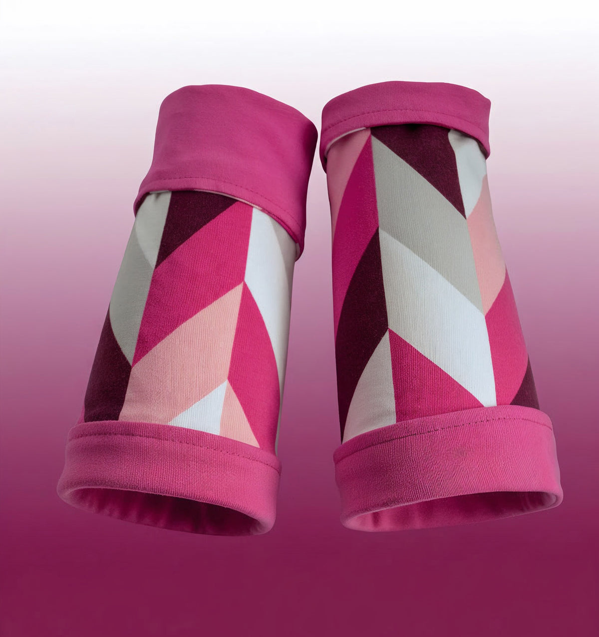 Soft jersey wrist warmers, SUPER COMFORTABLE #MUSTHAVE, brightly patterned, lined, lining color selectable, with bow