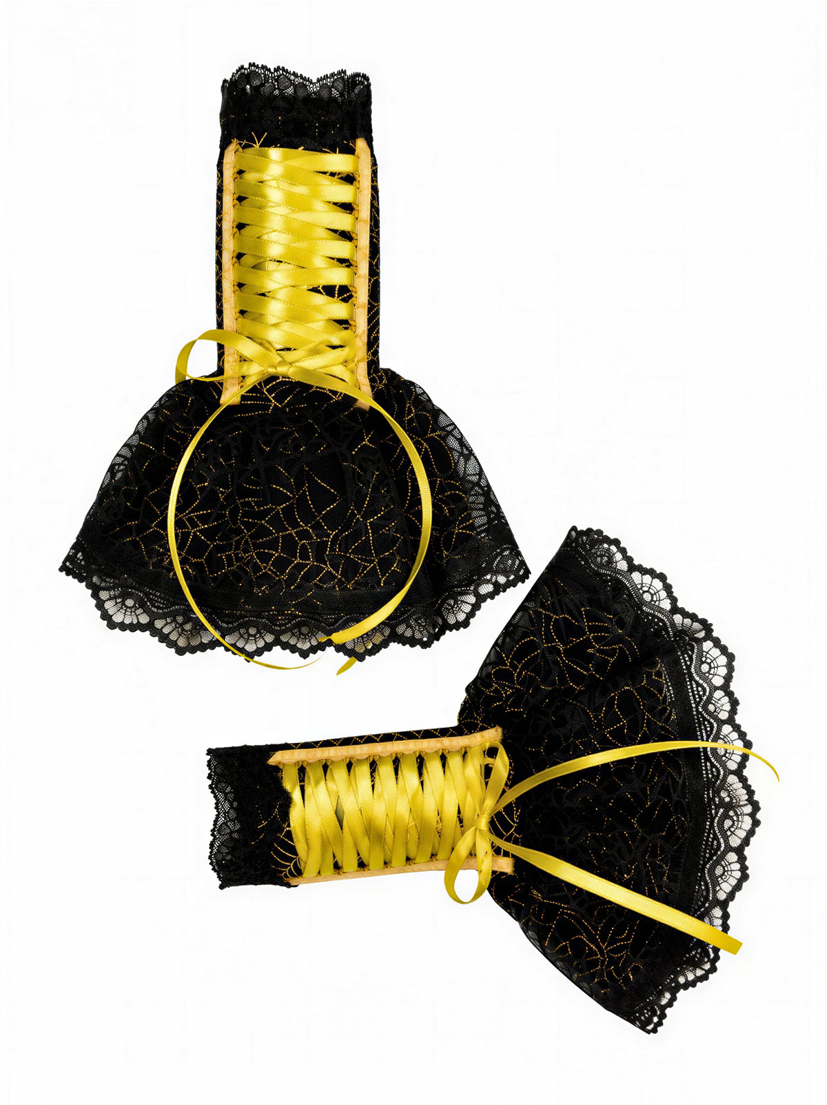 Hintergrund Studio weiße Beleuchtung. Zwei gothic Armstulpen mit Schnürung und Röckchen in schwarz gold