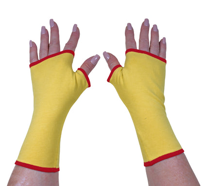 Soft jersey wrist warmers, SUPER COMFORTABLE #MUSTHAVE, brightly patterned, lined, lining color selectable, with bow
