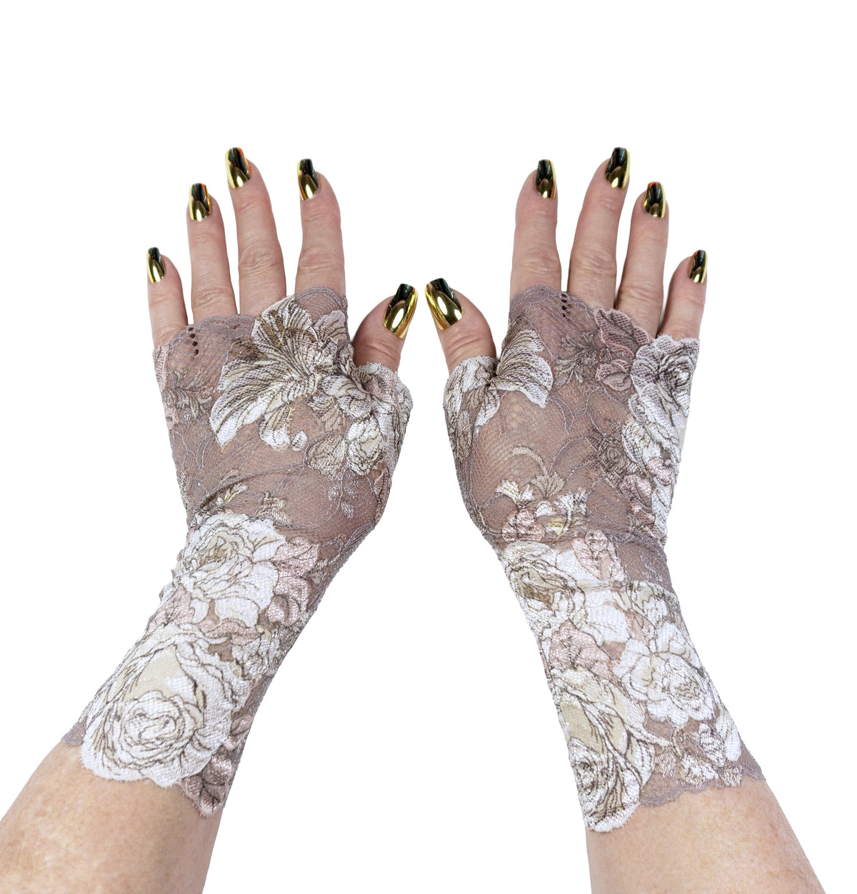 Damenhände mit fingerlosen langen Handschuhen aus Netzspitze mit mega Blumen Muster. Blickfang auf jeder Vintage party. hier ist Größe M abgebildet für normale Hände, die Standart Größe schlechthin