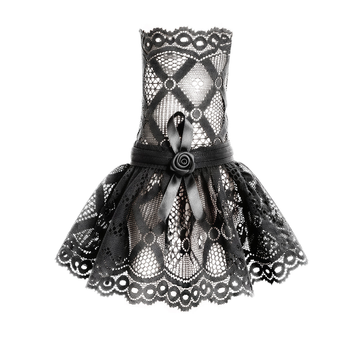 eine einzelne Gothic Manschette / Stulpe Detailansicht des Musters. man sieht hervorragend die Rauten musterung und den Stil mit schwingendem Röckchen und Bogenkanten an den Säumen