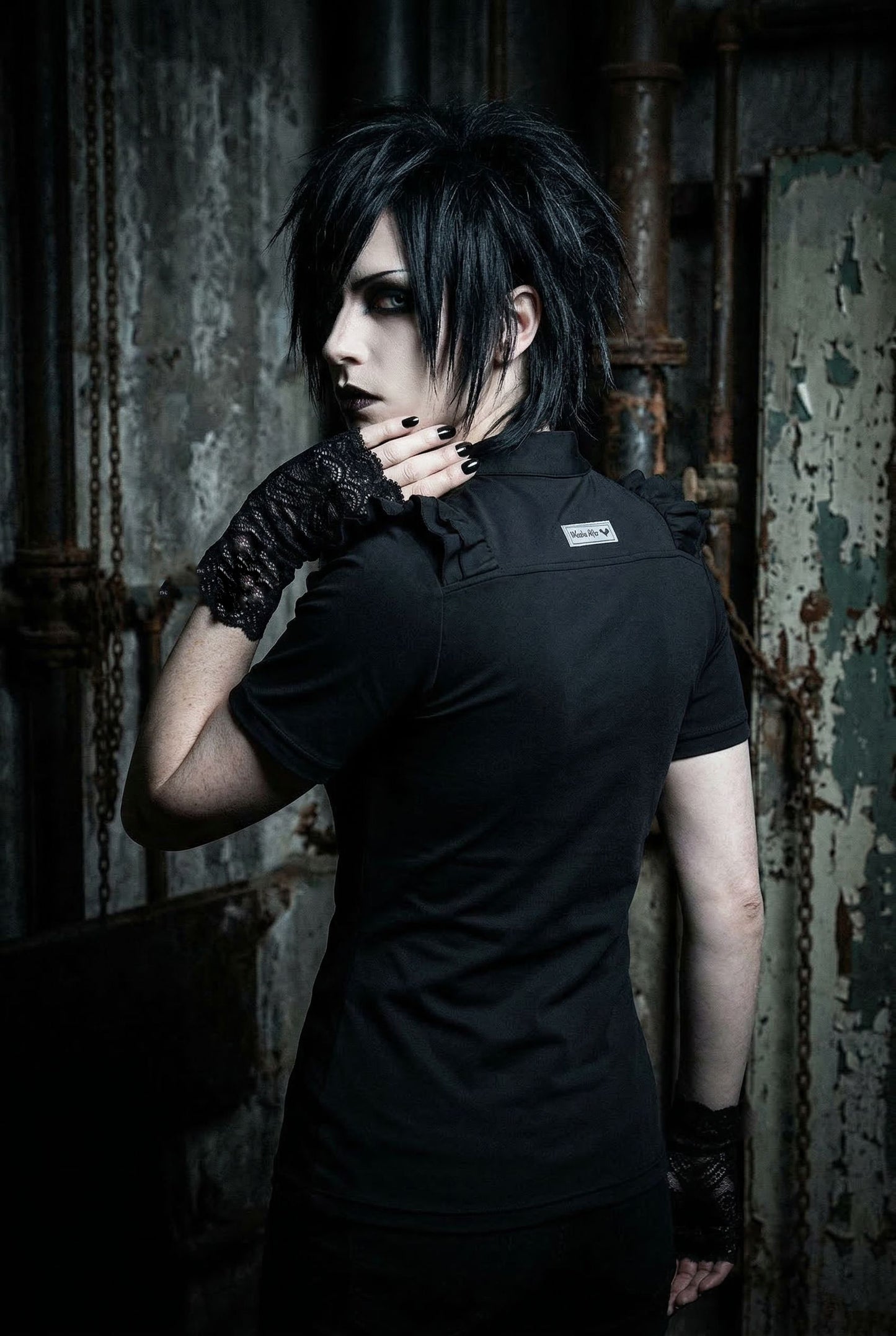 Fingerlose Gothic Handschuhe schwarz aus Spitze mit Blumenmuster, Dark Fashion Accessoire, handgefertigt Deutschland
