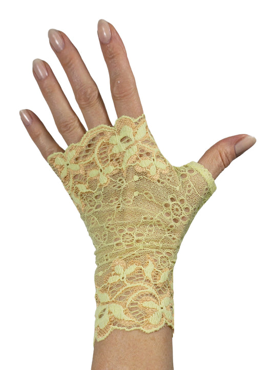 Handschmuck - Netzpitze aus deutscher Produktion, hochwertige Qualität, zart gearbeitet, mit schönem Glanz, leicht elastisch, mit Daumen zum Reinschlüpfen , ein rechter und ein linker Handschuh
Farbe zitronengelb, pfirsich