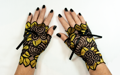 sexy lolita wrist warmers black/pink &amp; bow