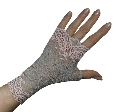 Wrist warmers gloves fingerless white silver with bow made of lace for the wedding