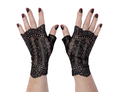ein Paar Handschuhe fingerlose als hübsches Accessoire für die unterschiedlichsten styles: von gothic, rockabella über boho bis hin zu vintage. Auch formelle Anlässe oder als Geschenk. Jede Frau freut sich über ein solches kleines feines Schmuckstück.