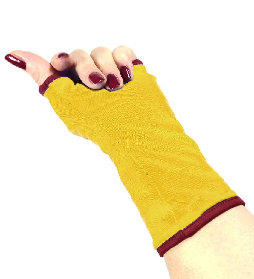 Soft jersey wrist warmers, SUPER COMFORTABLE #MUSTHAVE, brightly patterned, lined, lining color selectable, with bow