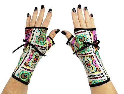 Soft jersey wrist warmers, SUPER COMFORTABLE #MUSTHAVE, brightly patterned, lined, lining color selectable, with bow
