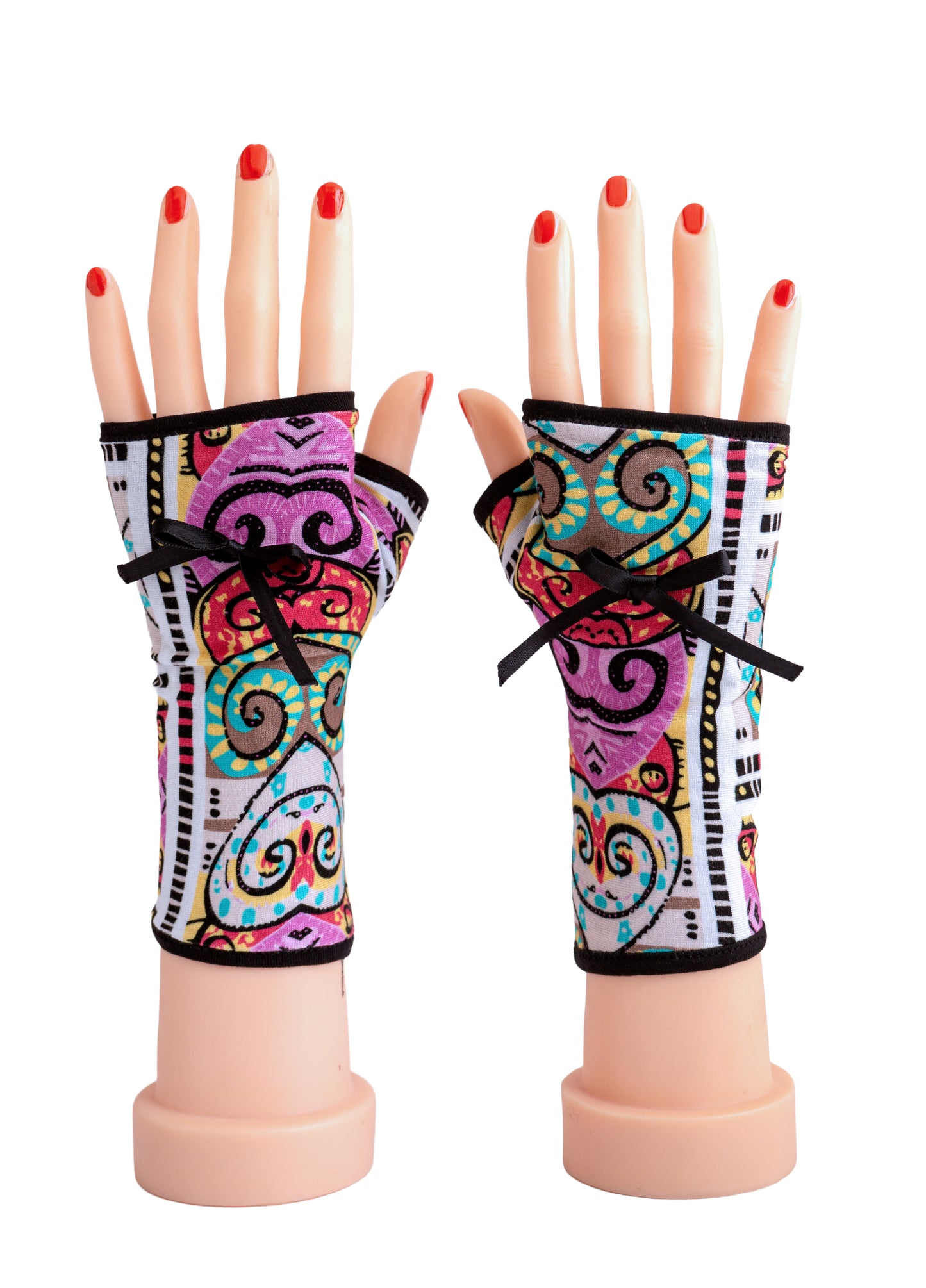 Soft jersey wrist warmers, SUPER COMFORTABLE #MUSTHAVE, brightly patterned, lined, lining color selectable, with bow