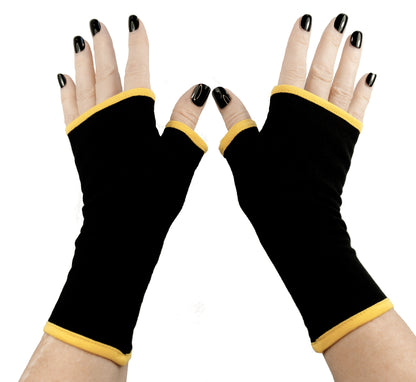 Soft jersey wrist warmers, SUPER COMFORTABLE #MUSTHAVE, brightly patterned, lined, lining color selectable, with bow