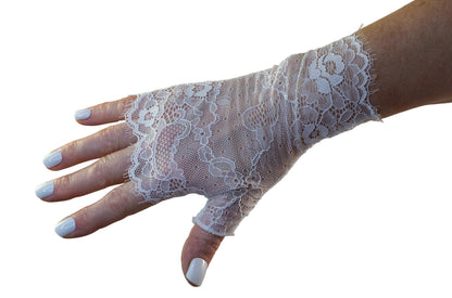 Weiße Spitzenhandschuhe fingerlos mit asiatischem Blumenmuster für Boho Looks
