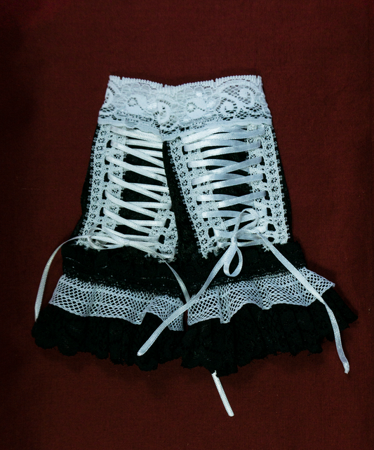 gothic lolita kleine Stulpen Samt Spitzen Zierschnürung schwarz weiss