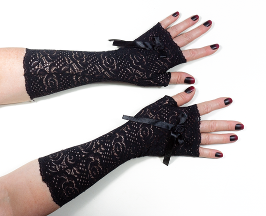 simple fine light wrist warmers gloves fingerless lace gold colored 