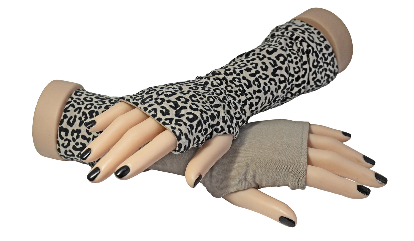 Soft jersey wrist warmers, SUPER COMFORTABLE #MUSTHAVE, brightly patterned, lined, lining color selectable, with bow