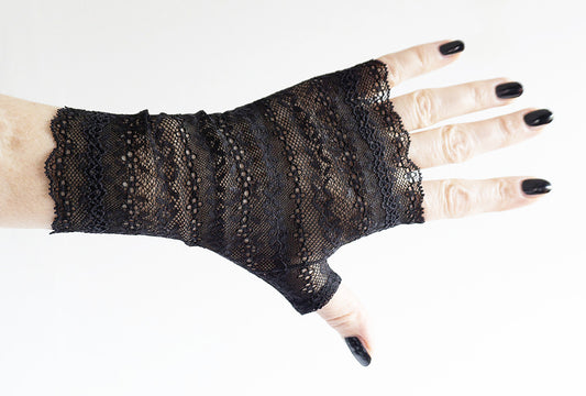 sexy lolita wrist warmers black/pink &amp; bow