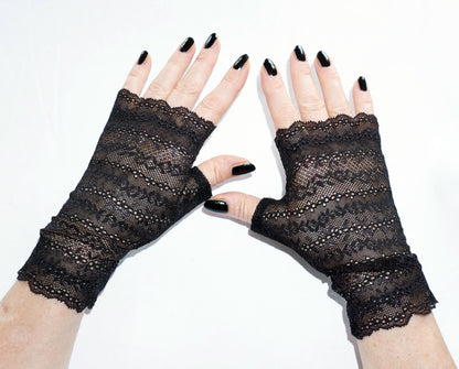 sexy lolita wrist warmers black/pink &amp; bow