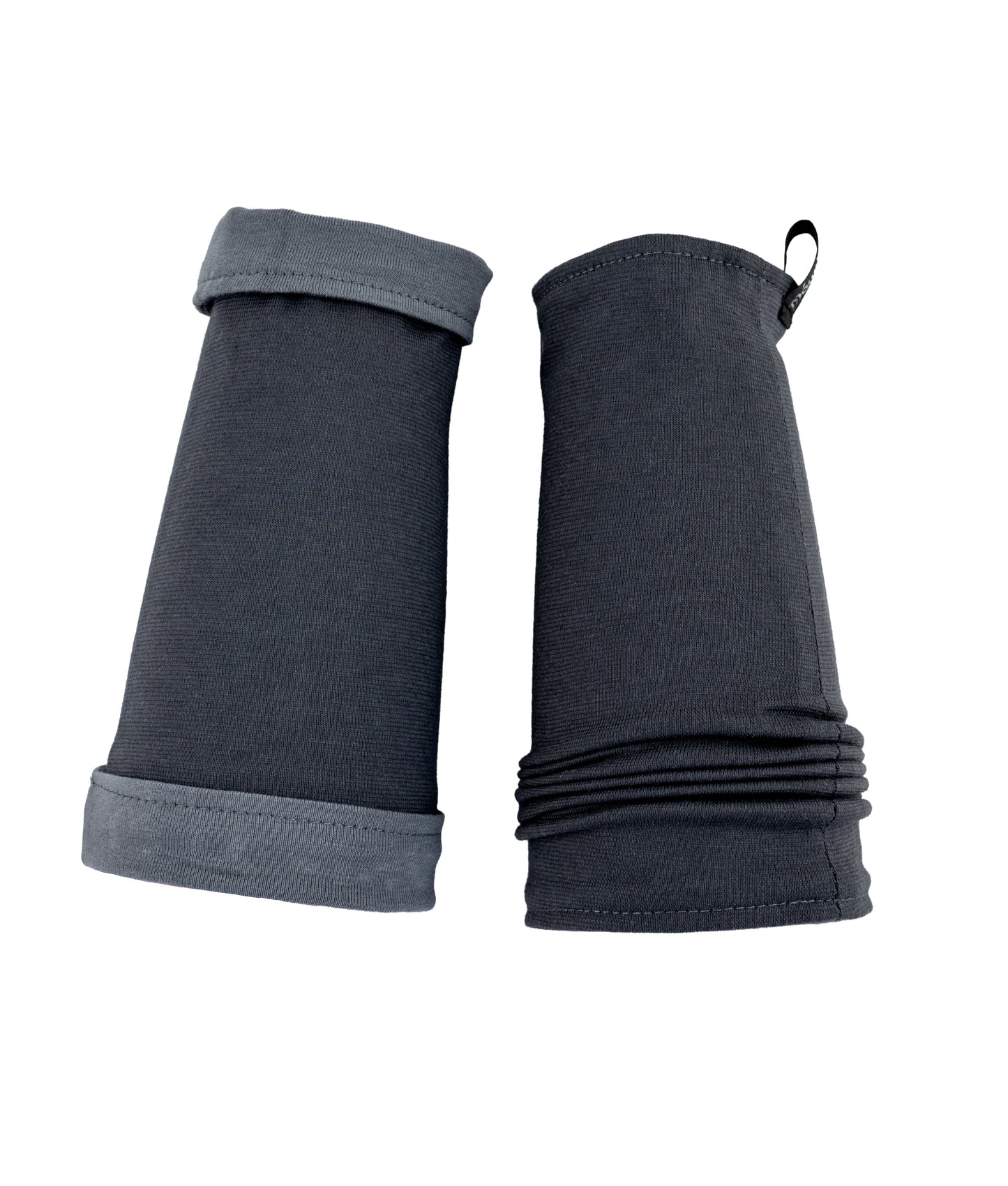 ein paar Armstulpen zum Wenden aus 2 Lagen Jersey in mausgrau und dunkelgrau. hier ist die kurze Variante abgebildet. Es gibt sie aber auch in der langen Version, im Menü wählbar. Aus Baumwoll Jersey von Größe XXXS bis 2XL für Damen, Herren, Kinder, ganze Familie, unisex