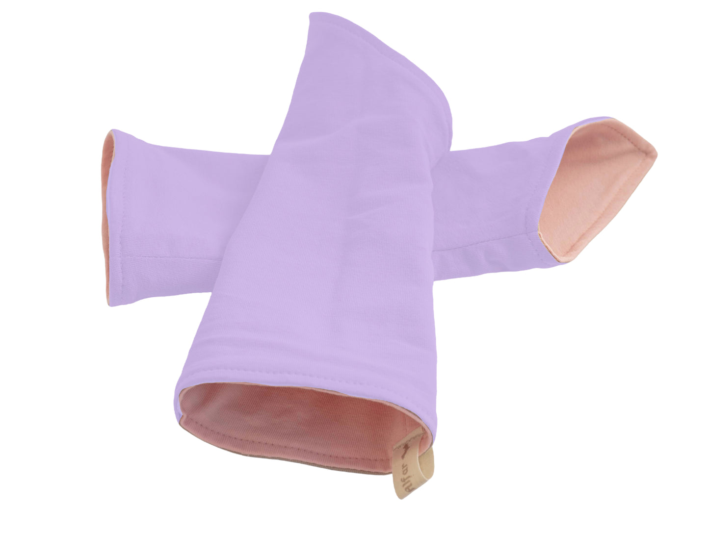 flatlay von einem Paar Wichtel Armstulpen aus Baumwolle zum Wenden, Farbe rosa flieder
