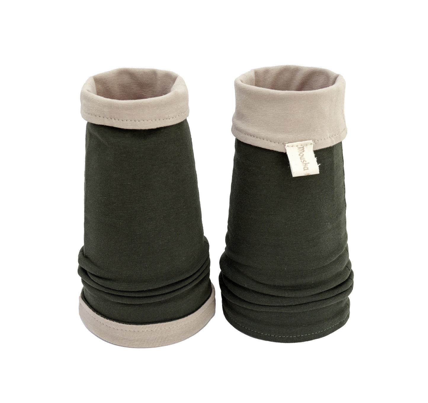 Abbildung ein Paar Wende Stulpen beige khaki oliv. Aus Baumwolle.