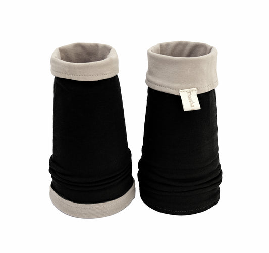 Armstulpen wendbar hier abgebildet in schwarz beige, einfach gehalten, super Qualität, in vielen Farben wählbar. Auf dieser Seite ist eine Seite immer beige.