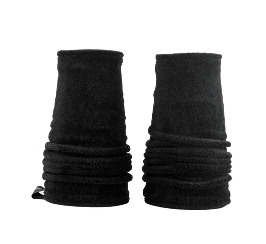 ein Paar kuschelige Stulpen in schwarz - schwarz aus Nicki und Jersey, wendbar. 